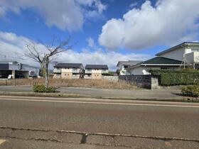 新潟県燕市吉田法花堂