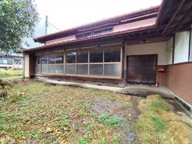 山梨県都留市夏狩