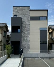 埼玉県川口市栄町２丁目