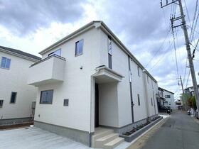 埼玉県三郷市戸ケ崎５丁目