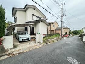 埼玉県比企郡鳩山町鳩ヶ丘３丁目