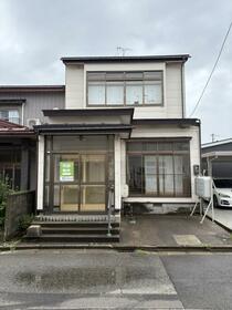 秋田県秋田市土崎港中央３丁目