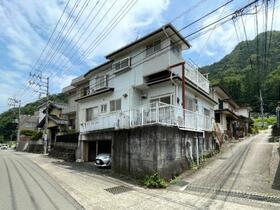 山梨県大月市御太刀１丁目