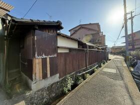 京都府京都市左京区上高野鐘突町
