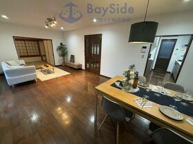 神奈川県横浜市金沢区富岡西３丁目