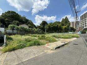 神奈川県川崎市高津区久地１丁目