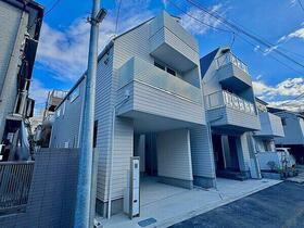 東京都中野区上高田３丁目