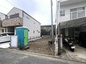 神奈川県横浜市金沢区六浦３丁目