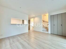 神奈川県横浜市磯子区中浜町