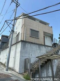 兵庫県川西市滝山町