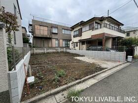 東京都三鷹市深大寺３丁目