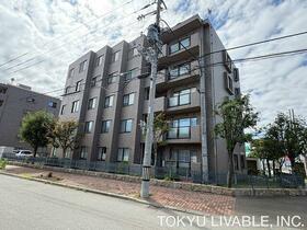 平岡公園ファミールハイツ四番館