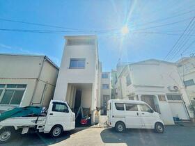 東京都足立区千住緑町３丁目