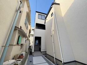 東京都葛飾区東新小岩８丁目