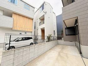 福岡県福岡市中央区平尾３丁目