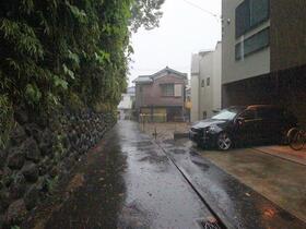 神奈川県横浜市磯子区岡村３丁目