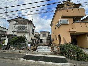 神奈川県川崎市高津区久末
