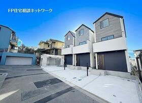 神奈川県川崎市高津区梶ケ谷３丁目