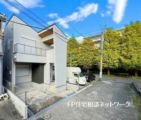 神奈川県横浜市港北区新吉田東６丁目