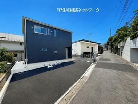 神奈川県川崎市麻生区東百合丘１丁目