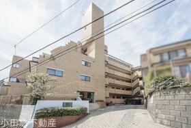 ライオンズマンション生田〜南西角につき日当たり・通風良好〜