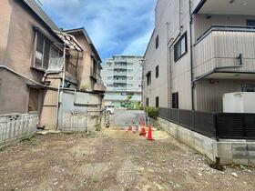 東京都足立区綾瀬４丁目