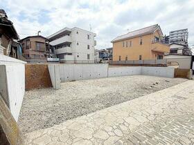 神奈川県秦野市本町１丁目