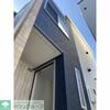 日吉駅より徒歩11分 築3年9ヶ月 3階建の賃貸物件