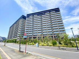 さいたま市　岩槻区美園東１丁目　マンション