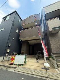 東京都足立区西新井３丁目