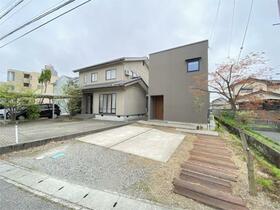 富山県富山市四ツ葉町