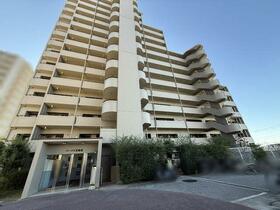 メゾンドール・ラーバン和泉ＩＩＩ番館