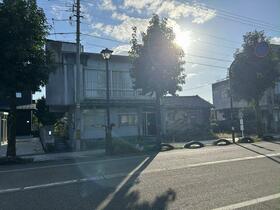 富山県南砺市松原新