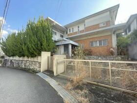 奈良県奈良市中登美ヶ丘２丁目