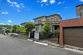 兵庫県川西市萩原台西２丁目