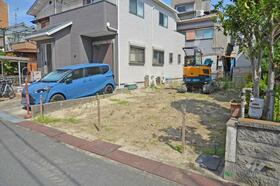 大阪府摂津市新在家１丁目