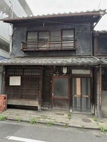 京都府京都市左京区新麩屋町通仁王門下る大菊町