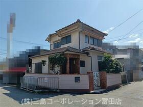 大阪府高槻市芝生町３丁目