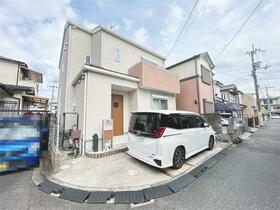 大阪府高槻市大冠町３丁目