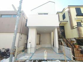 東京都世田谷区粕谷３丁目