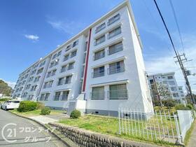 泉北茶山台第１次住宅１１号棟　中古マンション