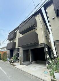 埼玉県さいたま市浦和区仲町４丁目