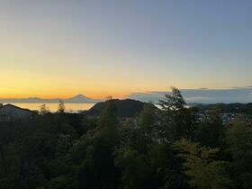 神奈川県三浦郡葉山町一色