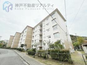 高倉台９団地３３号棟