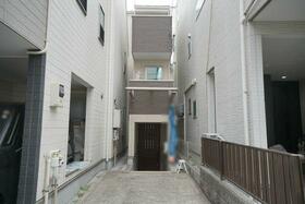 東京都世田谷区深沢３丁目