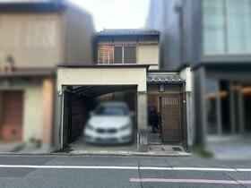 京都府京都市中京区車屋町通二条上る真如堂町