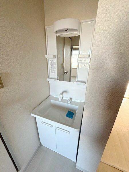 apartment 埼玉県志木市上宗岡５丁目
地図を見る