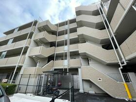 レーベンハイム市川中山ルナルーチェ