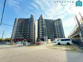 南東角・ ・梅坪小学校 サンシティ上豊田駅南弐番館