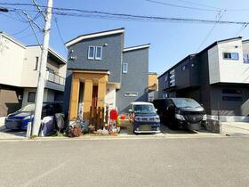 神奈川県秦野市曲松２丁目